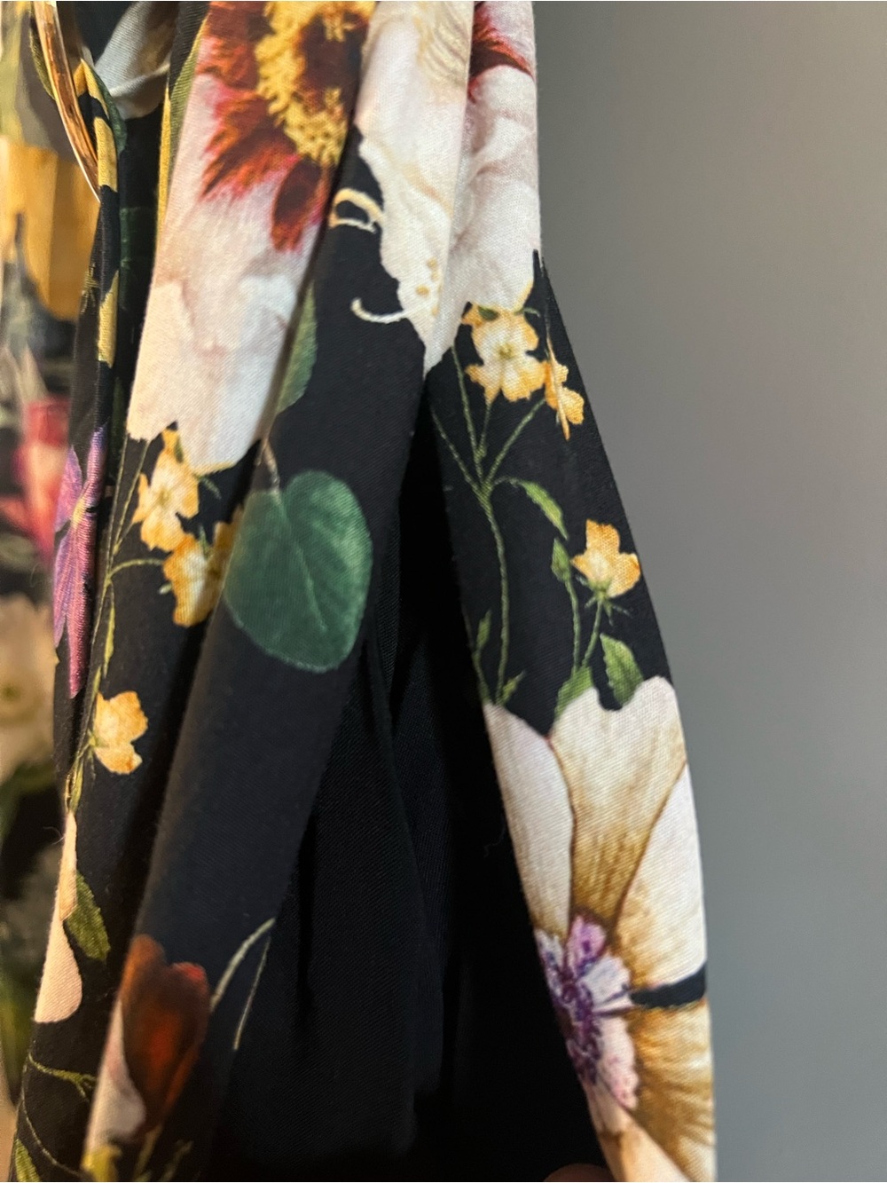 Floral Button-Front Black Floral Midi Dress with Belt - Picture 3 of 8